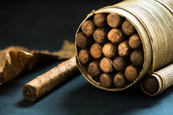 the myths pile of cigars in pal leafs