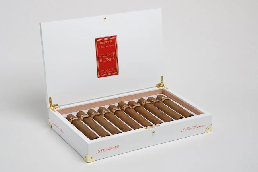 the suave disruption vicente blends honour cigars 1